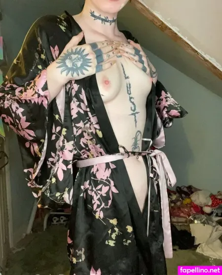 Strawberrymonoxide OnlyFans Thumbnail #3RmItpDZYR