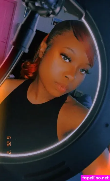 Strawberryshantel OnlyFans Thumbnail #4RYemYwDid