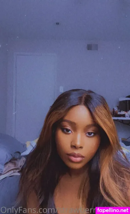 Strawberryshantel OnlyFans Thumbnail #OToYlKGHqs