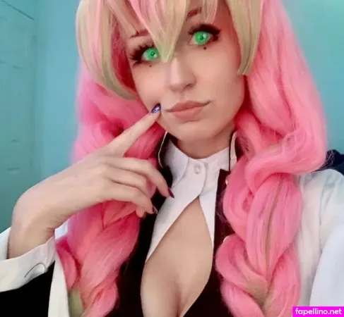 Strawbrrybb OnlyFans Thumbnail #8xqC0I9eyk