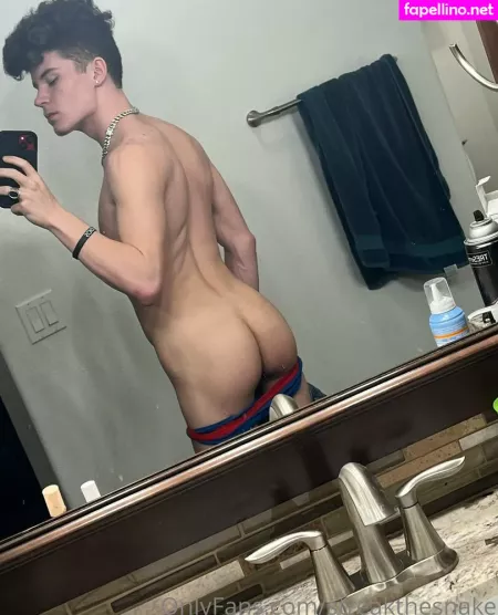 Streakthesnake OnlyFans Thumbnail #yV2VeFzLh5