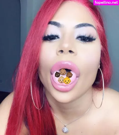 Strella Katt OnlyFans Thumbnail #1LmIhL4263
