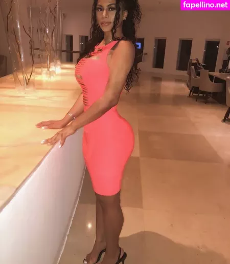 Strella Katt OnlyFans Thumbnail #Bj2WnjKgsz