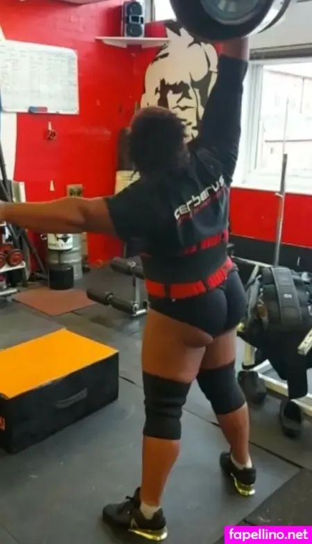 Strongwomen OnlyFans Thumbnail #qSKBfcdREw