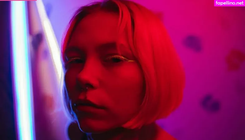 Strwbrr OnlyFans Thumbnail #oUgb9ssXkO