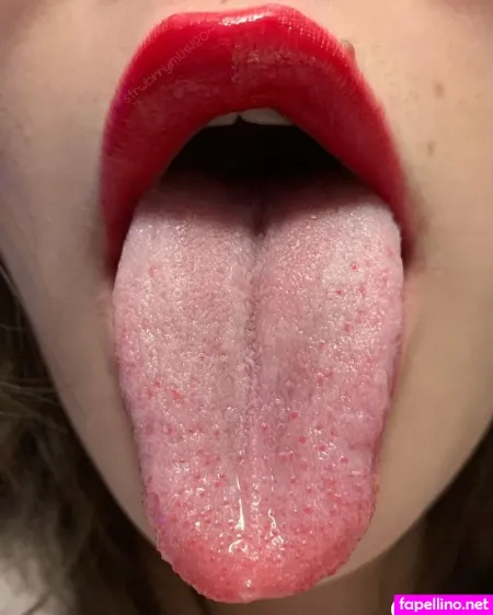 Strwbrrymlk420xxx OnlyFans Thumbnail #q5Y9sso9AD