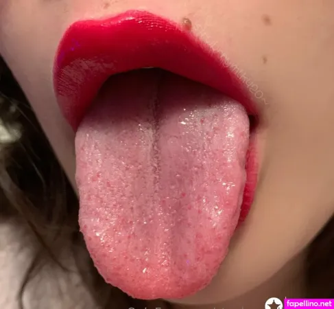 Strwbrrymlk420xxx OnlyFans Thumbnail #uw8ViyY9VG