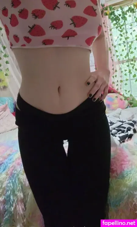 Strwbrybitch OnlyFans Thumbnail #LP2x1JGHMn