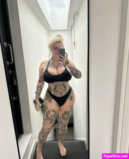 Stupiderandhotter 1 OnlyFans Thumbnail #0mpfQv1yUr