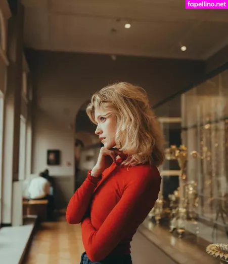 Stylewithmaddi OnlyFans Thumbnail #3Aqe1UKDll