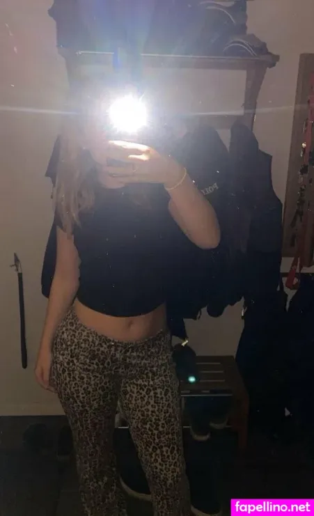 Styvdottern OnlyFans Thumbnail #a68Yhv8phr