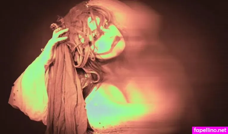 Su Yung OnlyFans Thumbnail #7a5z9KdYk4