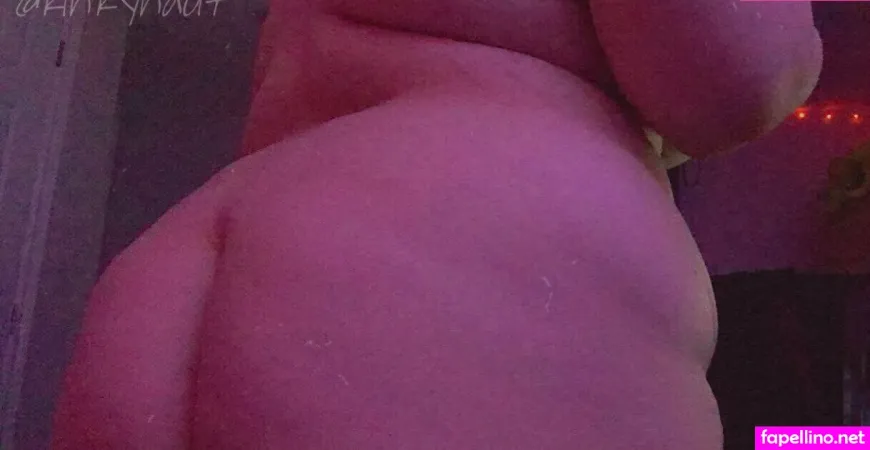 Subbynaut OnlyFans Thumbnail #C8RQTdvLIL