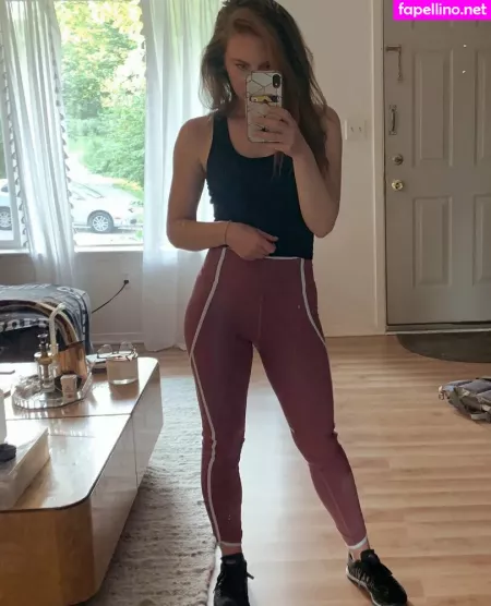 Submissive Gigi OnlyFans Thumbnail #44BJ1yl2ek