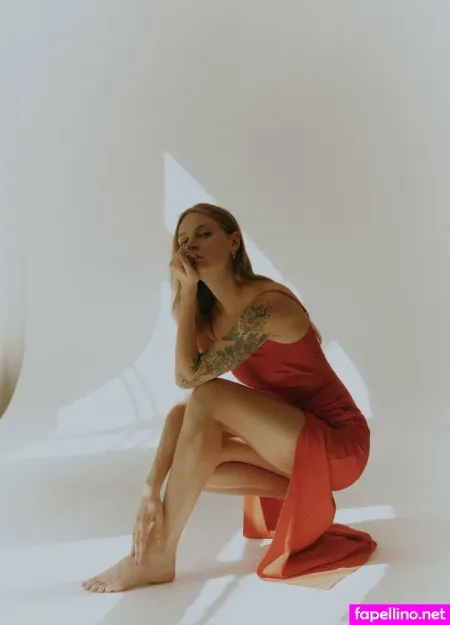 Submit To Athena OnlyFans Thumbnail #b1Fb1PxLgG