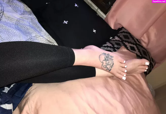 Succmyfckintoes OnlyFans Thumbnail #JFgHWZdK3Z