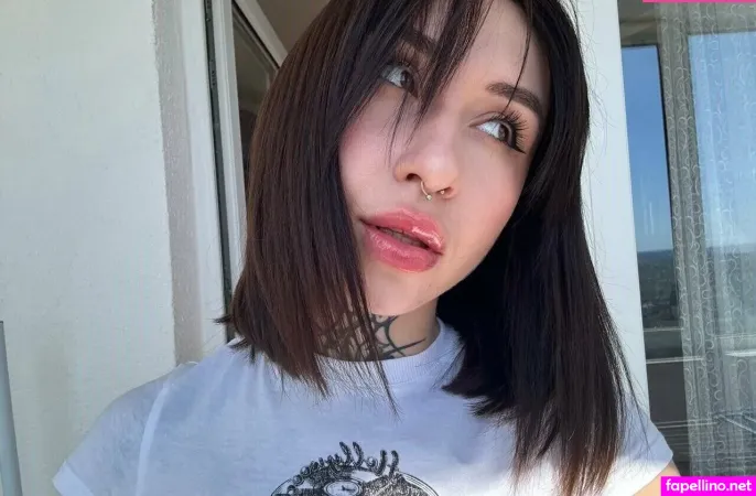 Succuba Tinyy OnlyFans Thumbnail #0nB3vuYH8U