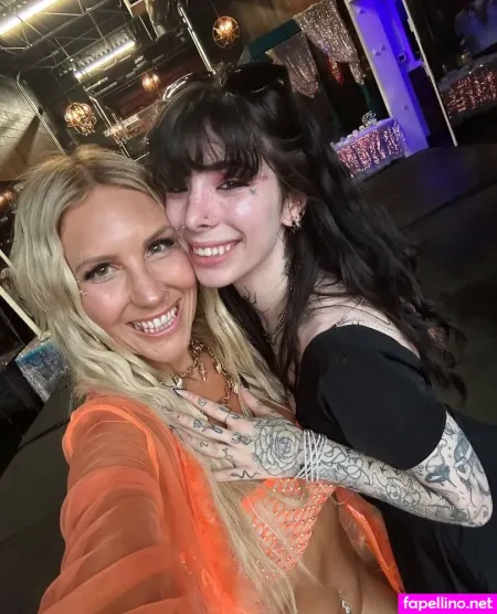 Succumtosilk OnlyFans Thumbnail #4VtZqWO6Yi