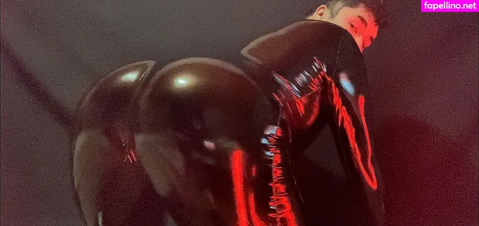 Suciowalker OnlyFans Thumbnail #Bku3pV4LLv