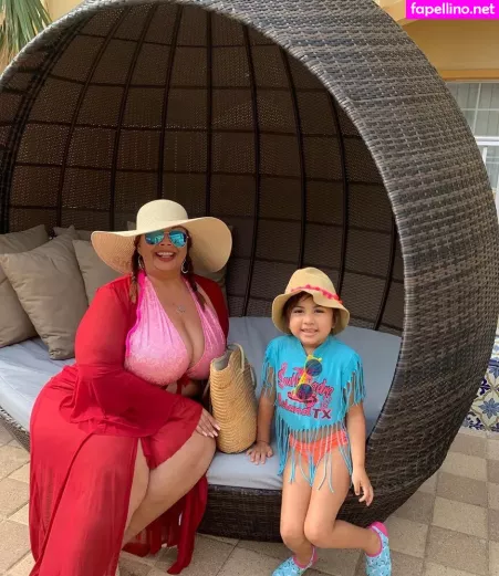 Sueann OnlyFans Thumbnail #fiEgYp9R9B