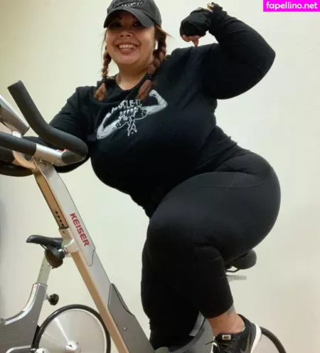 Sueann OnlyFans Thumbnail #uPg1vDnU00