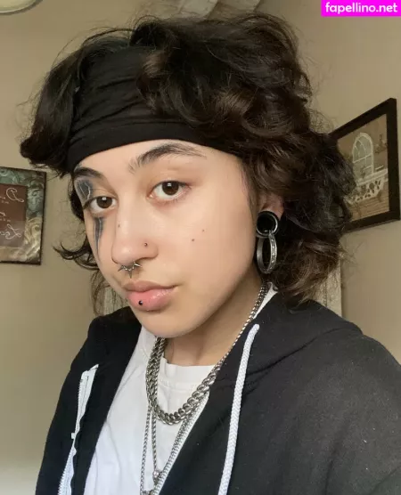 Suedmza OnlyFans Thumbnail #fEy1D2Hs7B