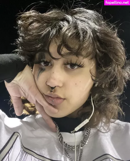 Suedmza OnlyFans Thumbnail #k2PLFTMYNR