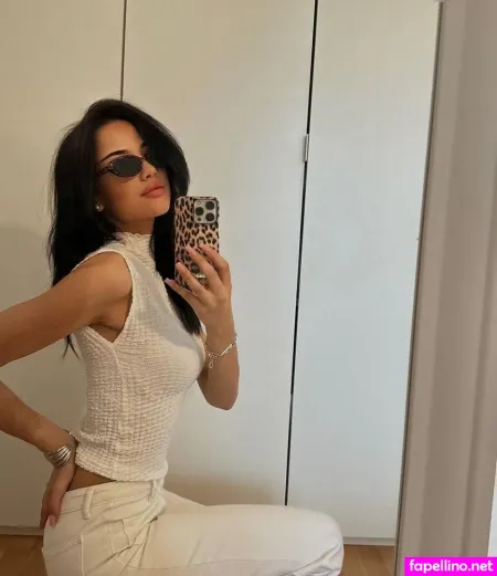 Suela Mehmedi OnlyFans Thumbnail #EPwYIrmpg6