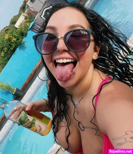 Suellen Pontes OnlyFans Thumbnail #5xlfxBmwwb