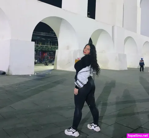 Suellen Pontes OnlyFans Thumbnail #7clwVj4AUA