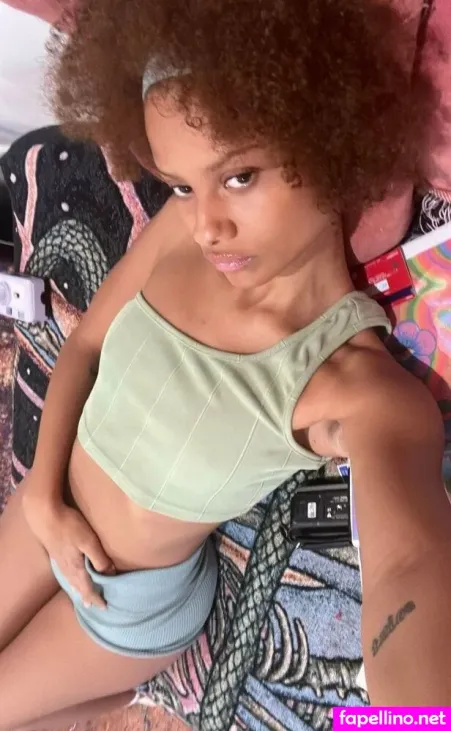 Sugaplumcris OnlyFans Thumbnail #rB1g32wEMV