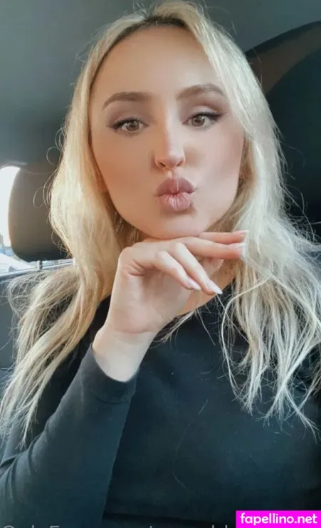 Sugar Blondie OnlyFans Thumbnail #JhuA16xcl5