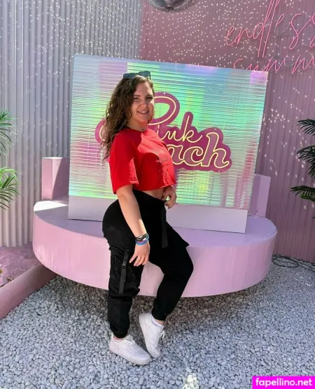 Sugar Pie Honey OnlyFans Thumbnail #9Q8bgYH2u0