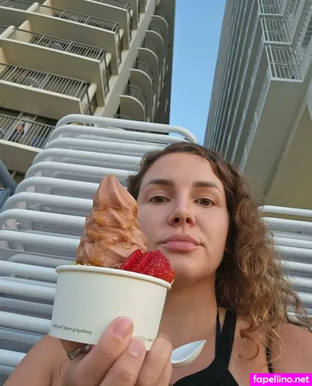 Sugar Pie Honey OnlyFans Thumbnail #ScY3pxlU6m