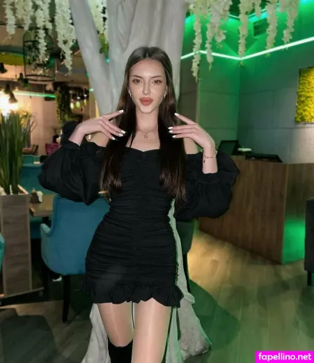 Sugarbaabbee OnlyFans Thumbnail #DgzbQ8mEJv