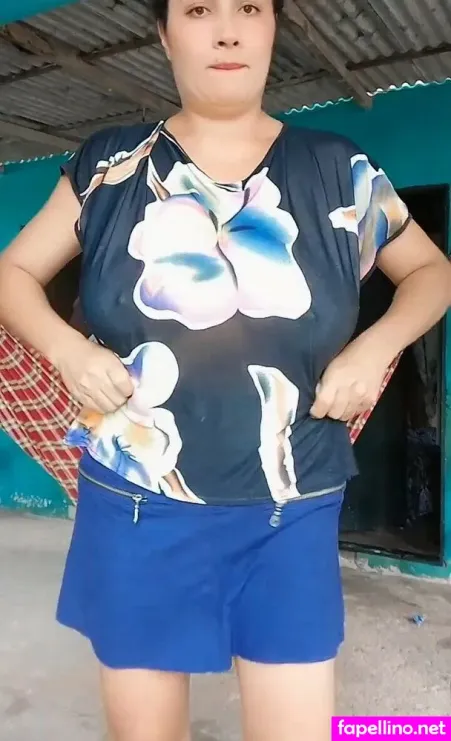 Suh Laura OnlyFans Thumbnail #3AnGlLd6G8