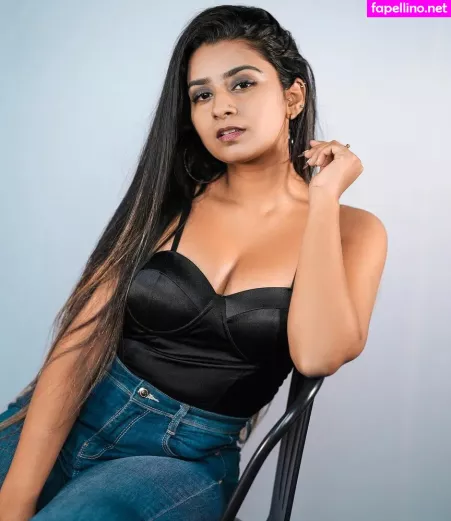 Suhana Khan OnlyFans Thumbnail #D1dACtPkKw