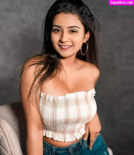 Suhana Khan OnlyFans Thumbnail #UGzCxs92Rk