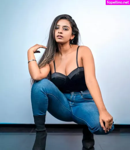 Suhana Khan OnlyFans Thumbnail #XkLMpzp4b1