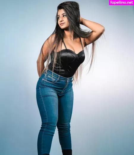 Suhana Khan OnlyFans Thumbnail #ywn6ShfVQi