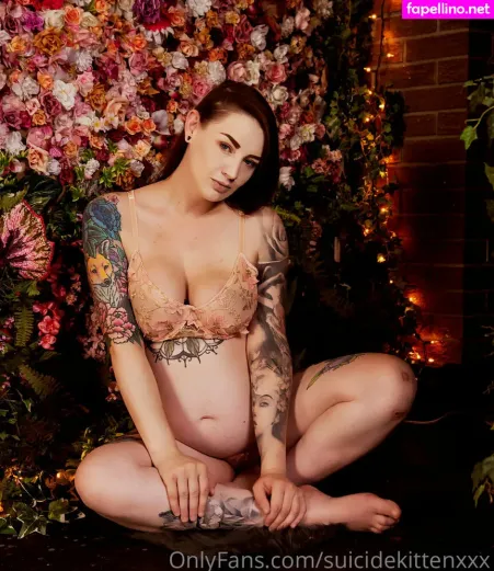 Suicidekittenxxx OnlyFans Thumbnail #3Z1yH2dOwn