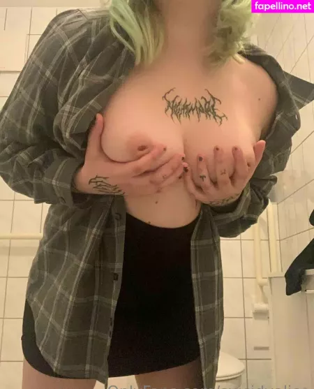 Suicidyalice OnlyFans Thumbnail #M5A0OlUTIN