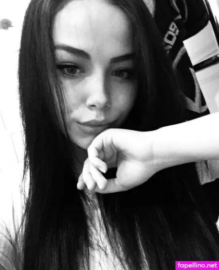 Sulsophie OnlyFans Thumbnail #MmbE3qv2lW