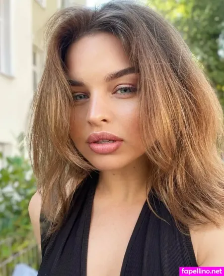 Sultry Sonya OnlyFans Thumbnail #Hf7ygYT5jC