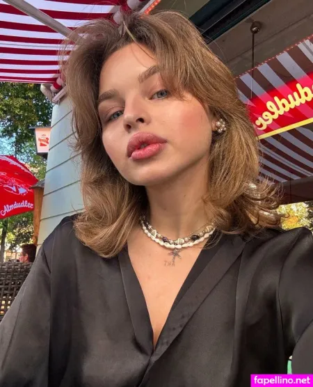 Sultry Sonya OnlyFans Thumbnail #XIBo4rCidQ