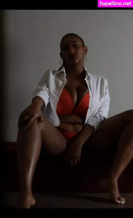 Suly OnlyFans Thumbnail #cBfSBz2byZ