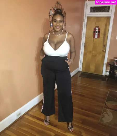 Suly OnlyFans Thumbnail #oDa4beNa3L