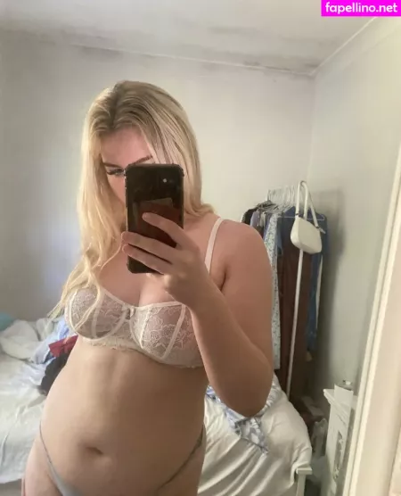Sumbelly OnlyFans Thumbnail #GDQ3Ji74JQ