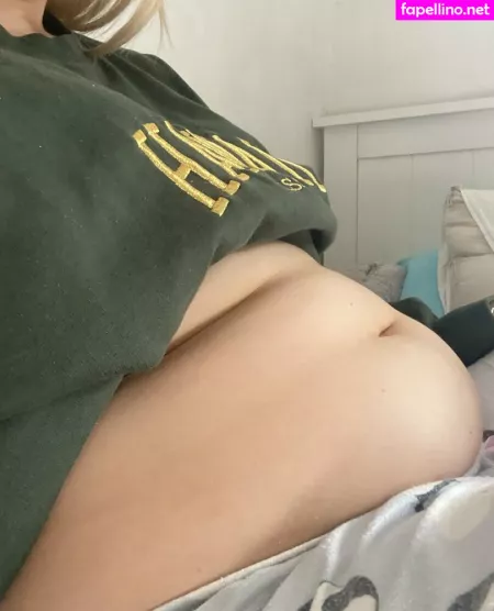 Sumbelly OnlyFans Thumbnail #nIy2HwEPBm