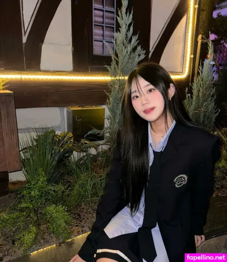 Sumin Yoo OnlyFans Thumbnail #5Fn6kll1iq